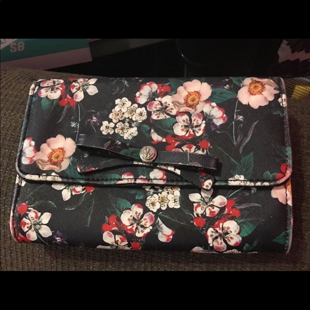 Nine West Wallet Clutch